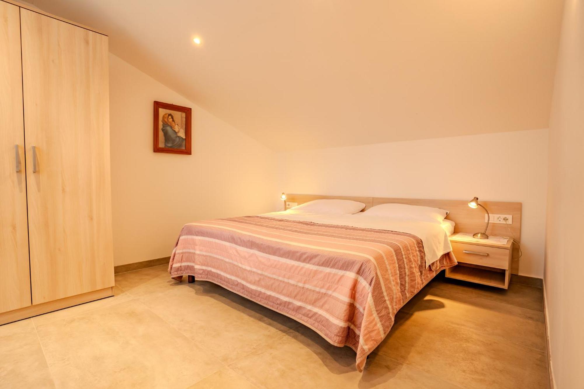 Apartment Hrabric 니바이스 외부 사진