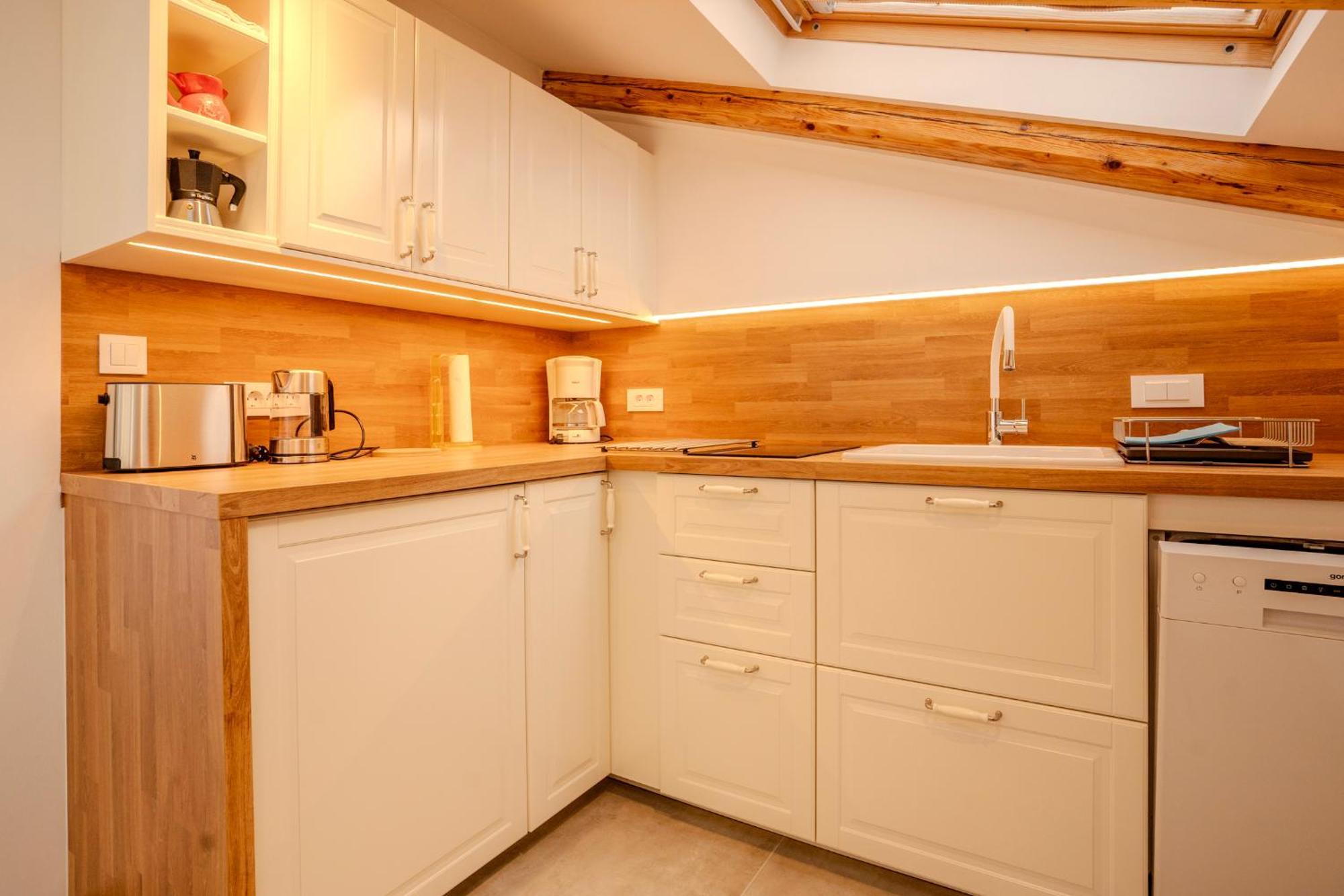 Apartment Hrabric 니바이스 외부 사진